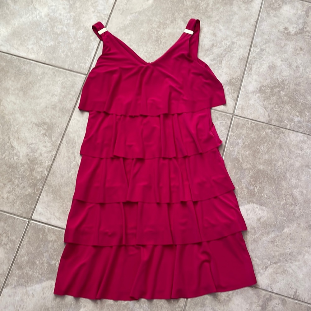 Dark pink tier dress size XSP from White House black market